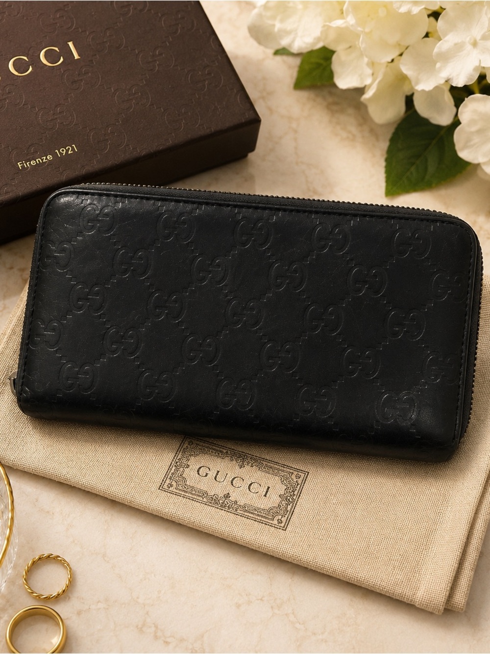 Authentic Gucci Black Guccissima Leather Zip Around Wallet